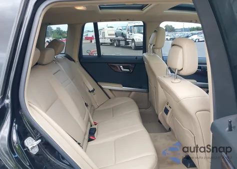 2011 Mercedes-Benz Glk 350 4Matic z USA, uszkodzony, nr VIN WDCGG8HB7BF661727